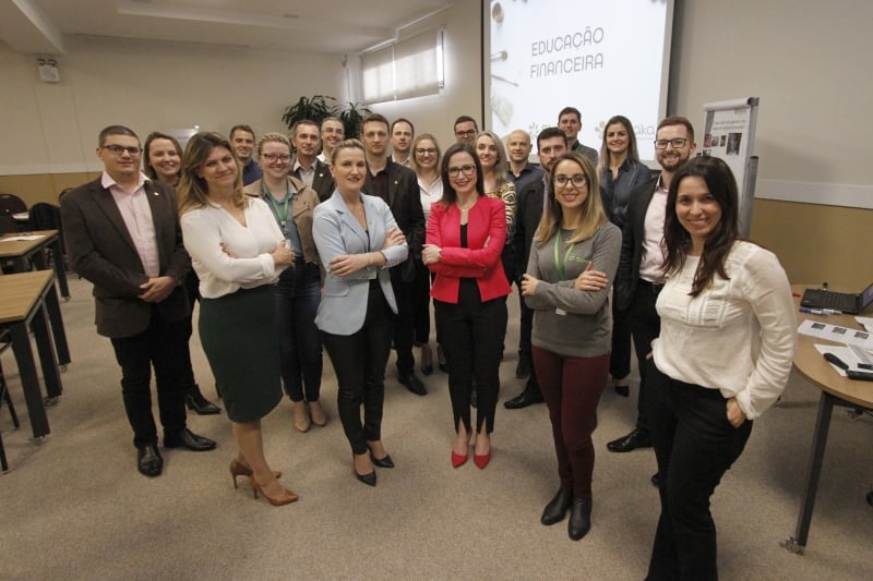 Educadores financeiros recém formados vão disseminar técnicas para associados e comunidade