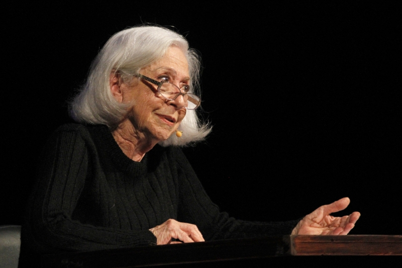 Primeira mulher a ocupar a cadeira 17, a veterana foi eleita com 32 votos para integrar o grupo de imortais