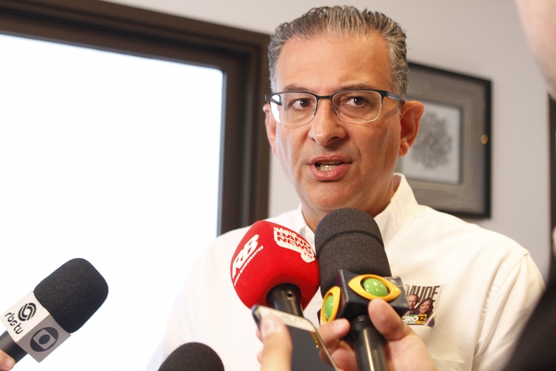 Prefeito de Canoas, Jairo Jorge é afastado novamente do cargo