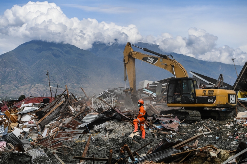 Cerca de 5 mil vítimas ainda podem estar enterradas sob a Lama em Palu