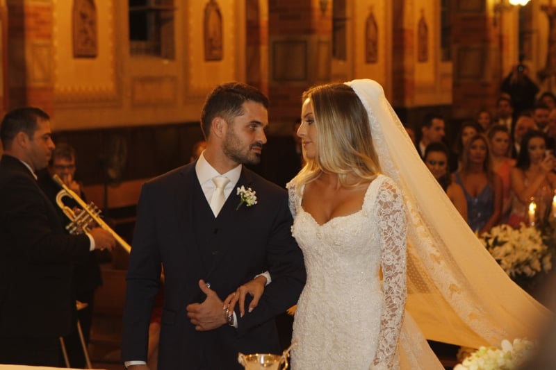 Os noivos Leonardo Freire e Fernanda Boldrini 