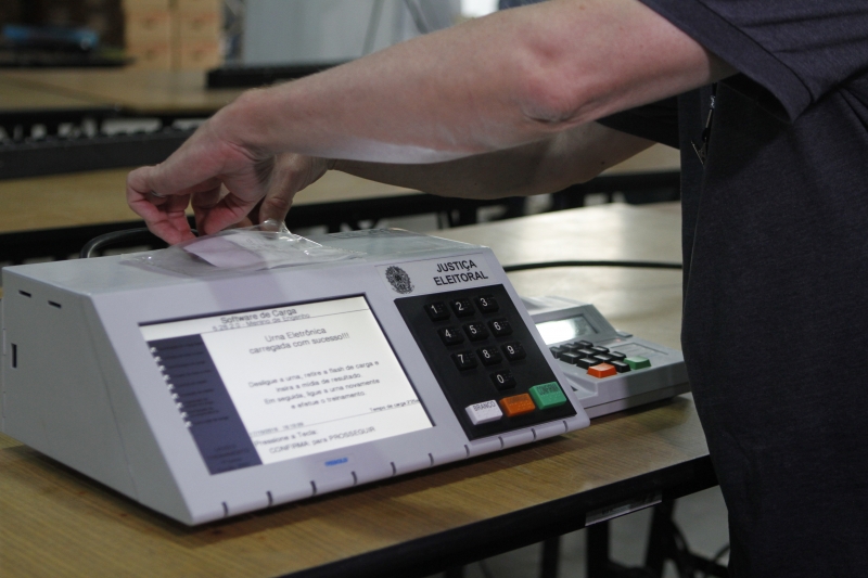 Foram analisadas seis equipamentos de diferentes seções eleitorais da Capital