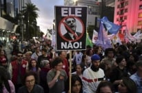 Multidão volta às ruas em protestos contra Bolsonaro