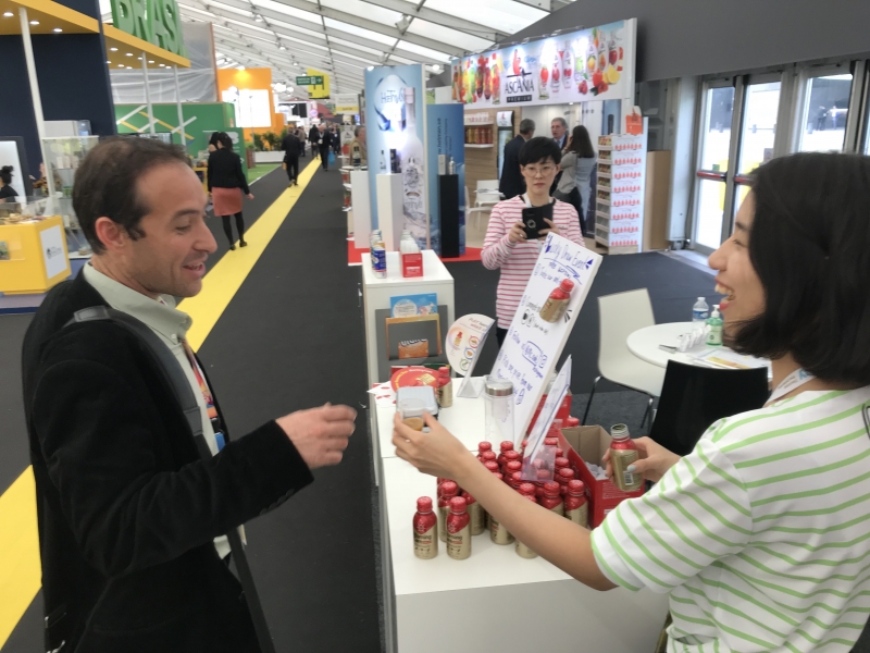 Bebida  base de crcuma protege o fgado e ativa o metabolismo