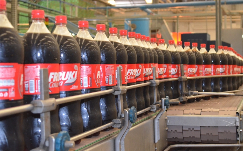 Linha de produção da Fruki Cola - Foto Divulgação De Zotti.