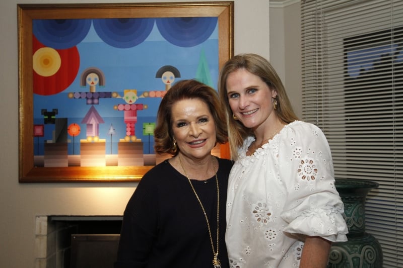 A aniversariante Rejane Paz Bier com a filha Maremilia Paz Bier 