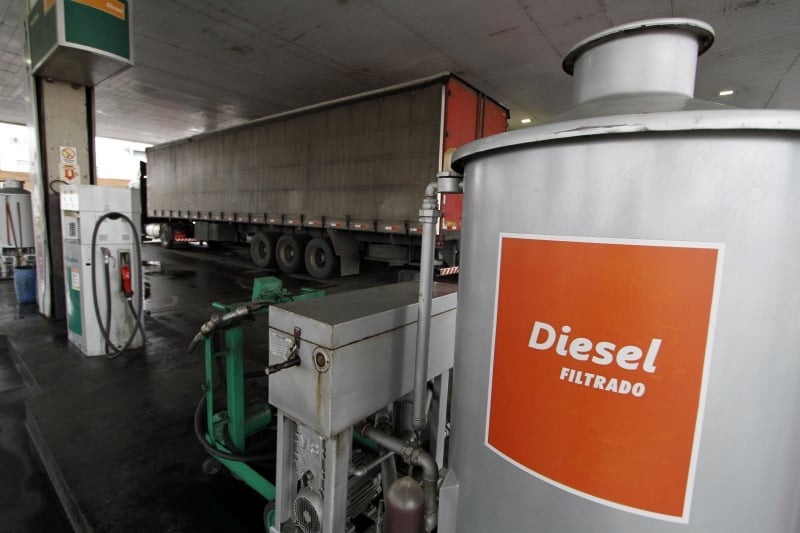 Escalada das tensões no Oriente Médio também colaborou para defasagem do diesel