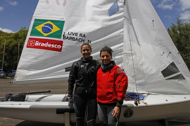 Fernanda (à direita) se prepara com Ana Barbachan para os Jogos Olímpicos do Japão em 2020