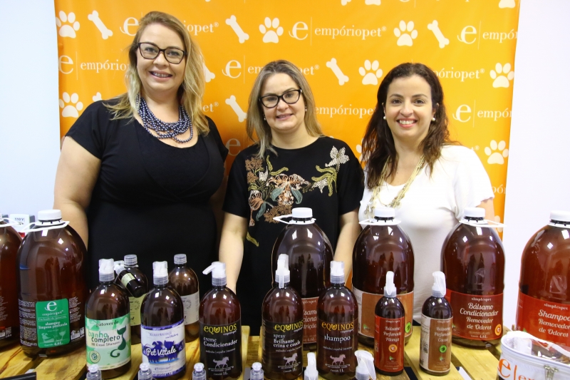 A Emp&oacute;rio Pet, de Porto Alegre, fornece produtos para o Brasil todo Foto: CLAITON DORNELLES /JC