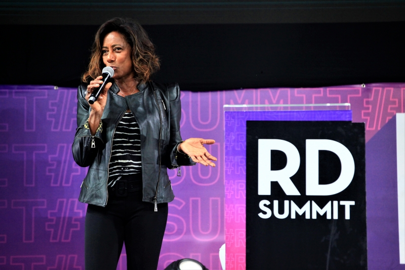 No RD Summit, ela falou sobre a arte de se reinventar e seus memes Foto: RD SUMMIT/DIVULGAÇÃO/JC