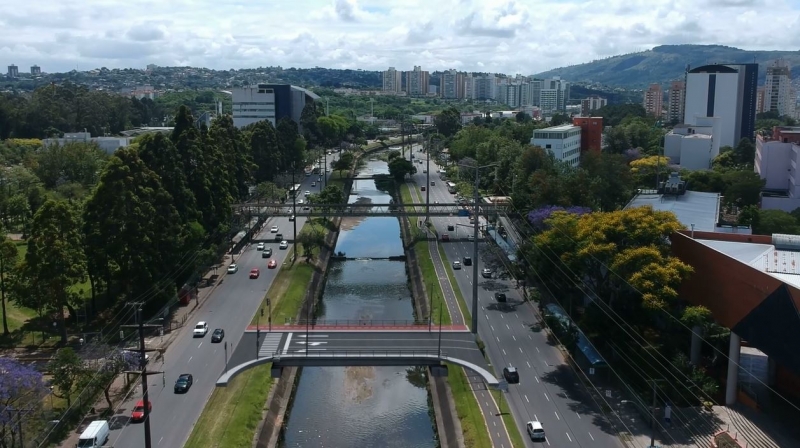 Projeção da ponte que será construída em frente ao Museu da Pucrs