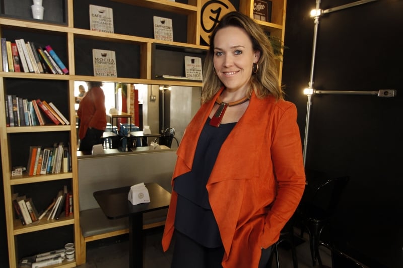 Vivian trabalhou em grandes corporações e, recentemente, abriu um negócio próprio de consultoria Foto: MARCELO G. RIBEIRO/JC