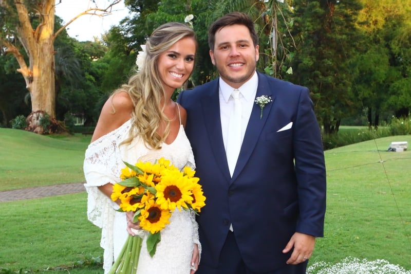 Os noivos Mariana Viale Pereira e Tiago Coelho Silva