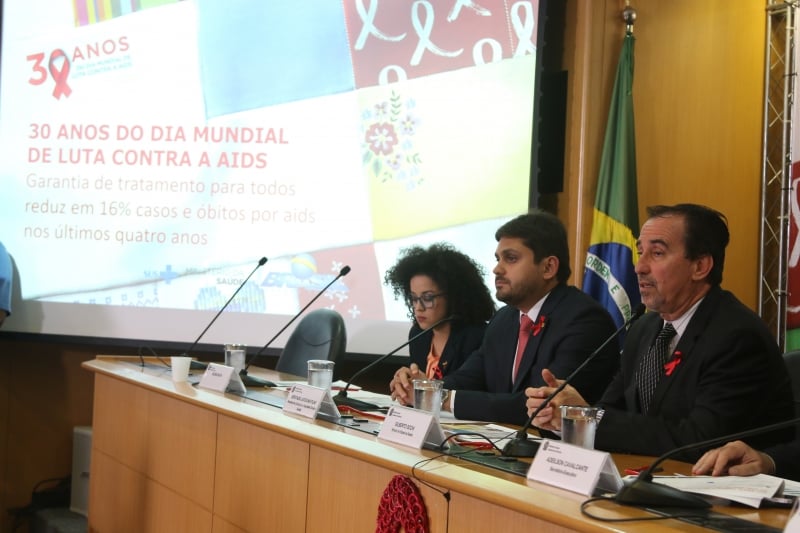 Ministro Gilberto Occhi (d) reforçou a importância da prevenção