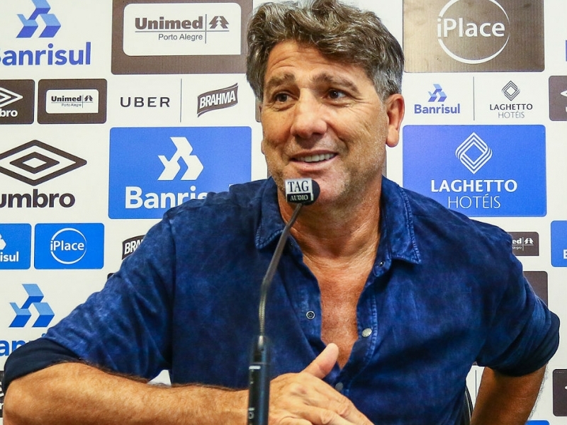 'Muita gente pode achar que não, mas acho que ele faz um excelente trabalho', disse Renato