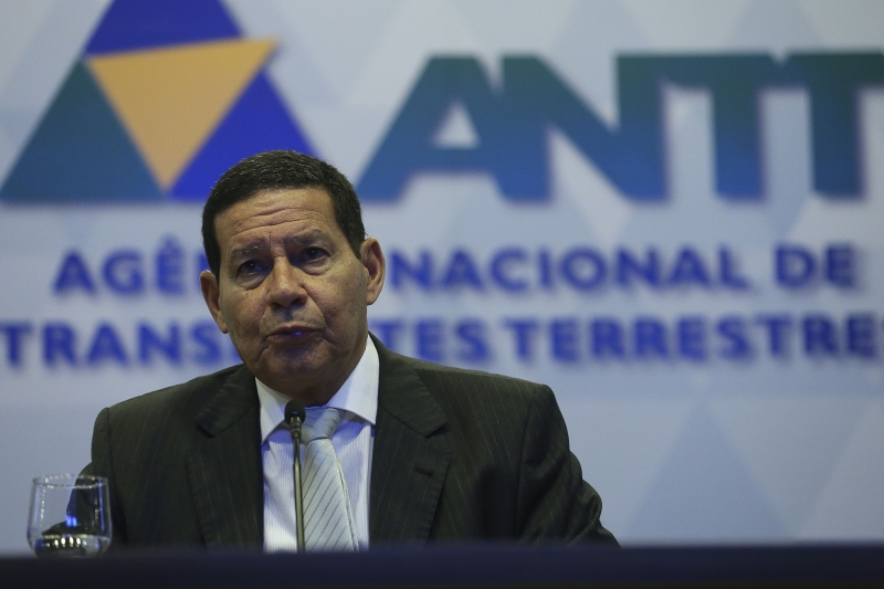 Filho do vice-presidente é funcionário de carreira do Banco do Brasil e está na instituição há 18 anos