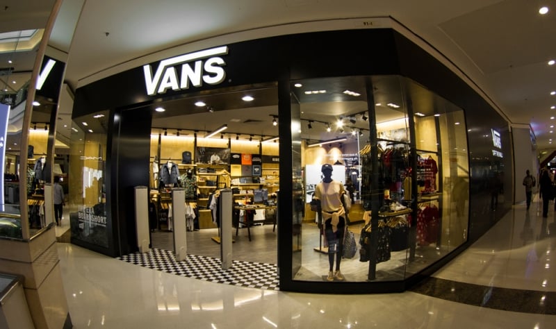 Gestora de marcas como Vans espera confirmação de que os materiais usados não geram dano ambiental