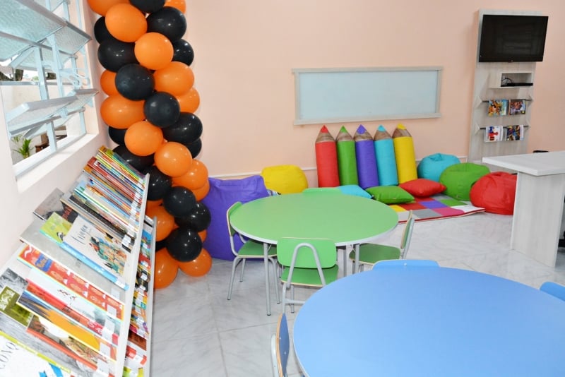 Espaço está localizado em uma sala do Colégio Municipal Theóphilo Sauer