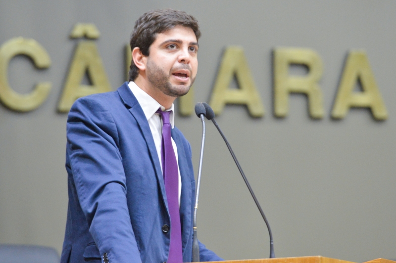 Projetos são de autoria dos vereadores Felipe Camozzato (foto) e Cassio Trogildo
