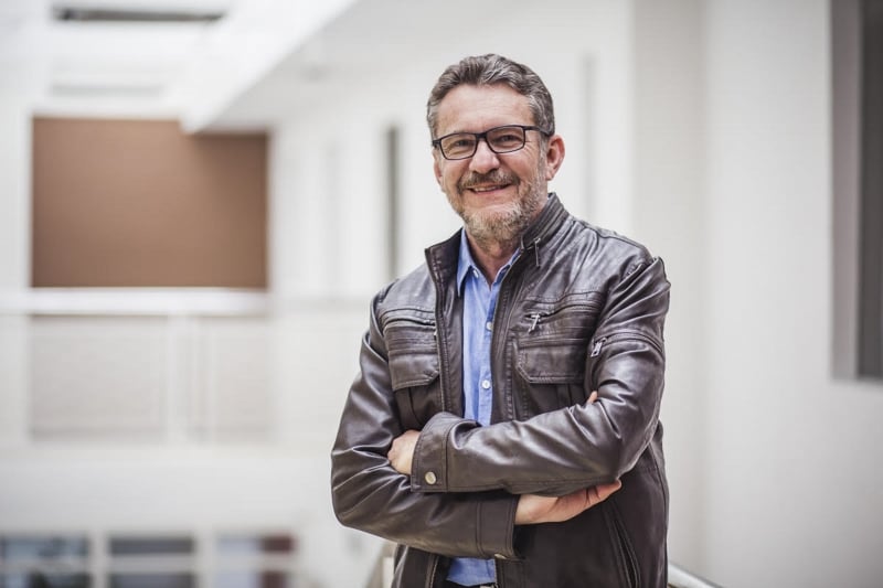 {'nm_midia_inter_thumb1':'https://www.jornaldocomercio.com/_midias/jpg/2018/12/06/206x137/1_luiz_francisco_gerbase_foto_arquivo_pessoal-8561688.jpg', 'id_midia_tipo':'2', 'id_tetag_galer':'', 'id_midia':'5c096f2f42d5c', 'cd_midia':8561688, 'ds_midia_link': 'https://www.jornaldocomercio.com/_midias/jpg/2018/12/06/luiz_francisco_gerbase_foto_arquivo_pessoal-8561688.jpg', 'ds_midia': 'Gerbase acredita que mesmo as indústrias mais tradicionais irão aderir', 'ds_midia_credi': 'ARQUIVO PESSOAL/DIVULGAÇÃO/JC', 'ds_midia_titlo': 'Gerbase acredita que mesmo as indústrias mais tradicionais irão aderir', 'cd_tetag': '1', 'cd_midia_w': '800', 'cd_midia_h': '533', 'align': 'Left'}