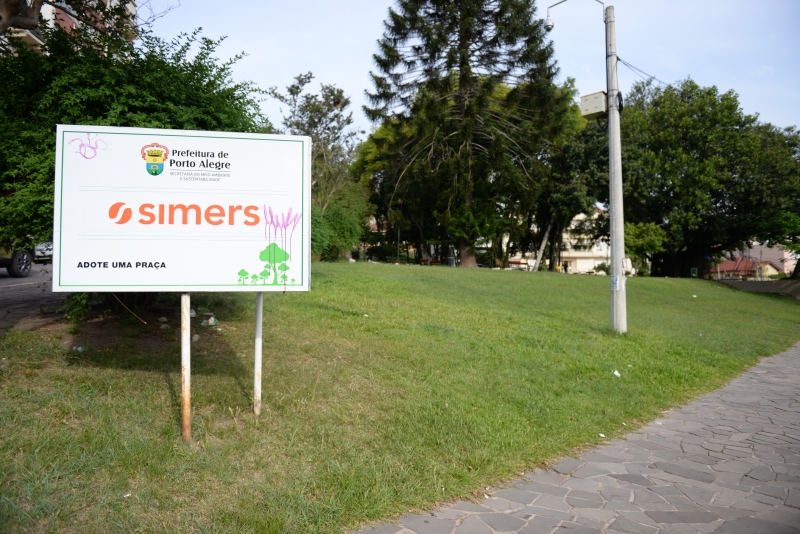 Pra�a Ruy Teixeira � adotada h� 12 anos pelo Simers