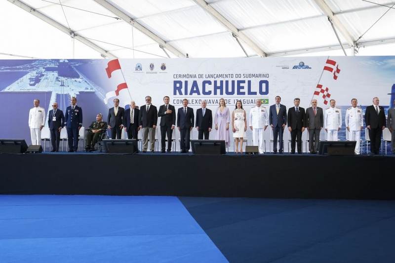O presidente Michel Temer e o presidente eleito Jair Bolsonaro participam da Cerimônia de Lançamento do Submarino Riachuelo..