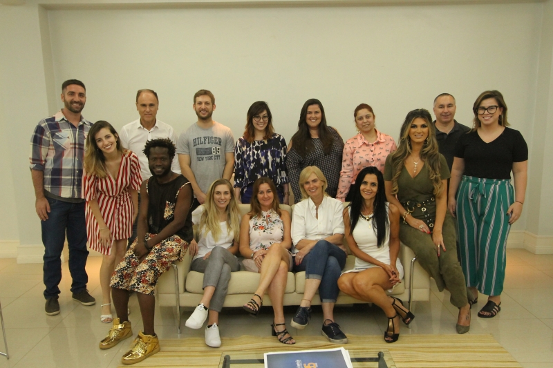 Equipe do GE com os 10 empreendedores que mais bombaram em 2018.  Foto: MARCO QUINTANA/JC