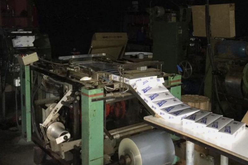 Polícia civil apreende 10 toneladas de cigarros em fábrica clandestina em Montenegro 