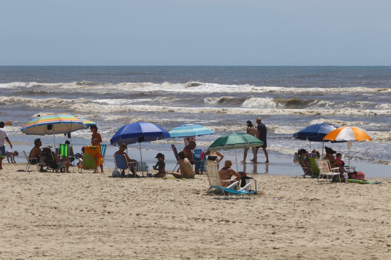 Praias do litoral gaúcho apresentam condições próprias para banho