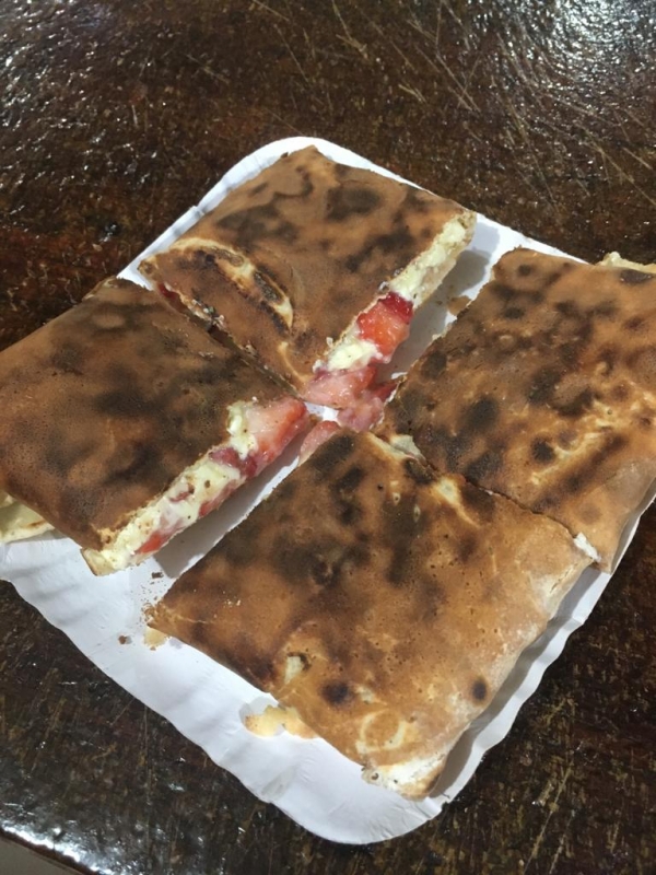 De acordo com empreendedores, crepe pode ser comido sem frescuras Foto: CREPE DA BARRA/DIVULGAÇÃO/JC
