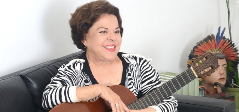 Miúcha ficou conhecida por interpretar músicas como Pela Luz dos Olhos Teus e Maninha