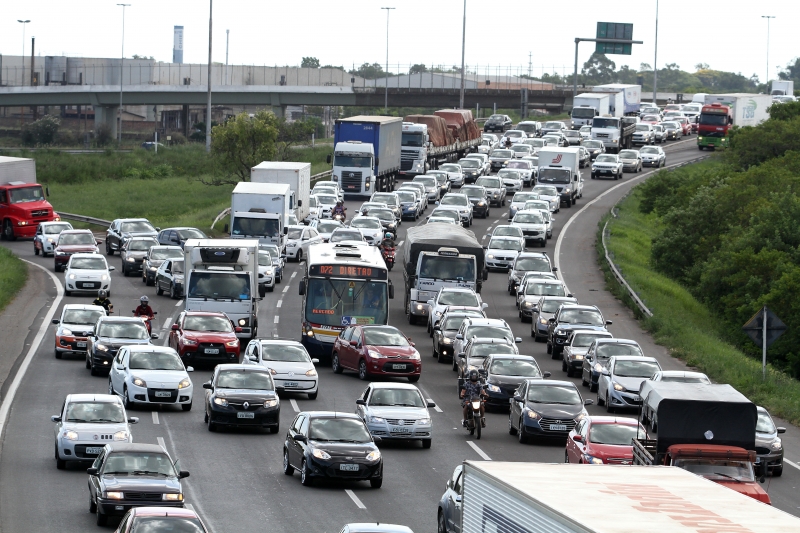 Órgãos de fiscalização abordaram mais de 37 mil veículos entre sexta e terça-feira