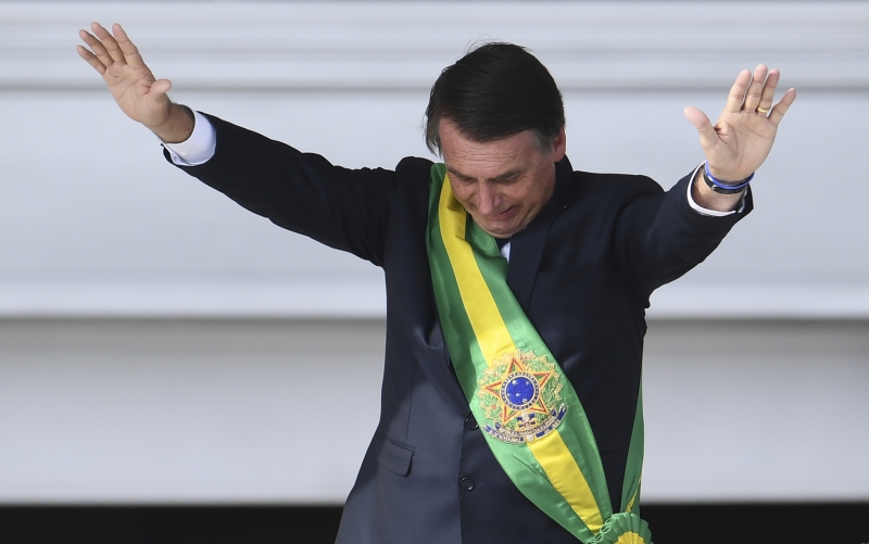 Em sua primeira semana, Jair Bolsonaro tomou 32 decisões oficiais