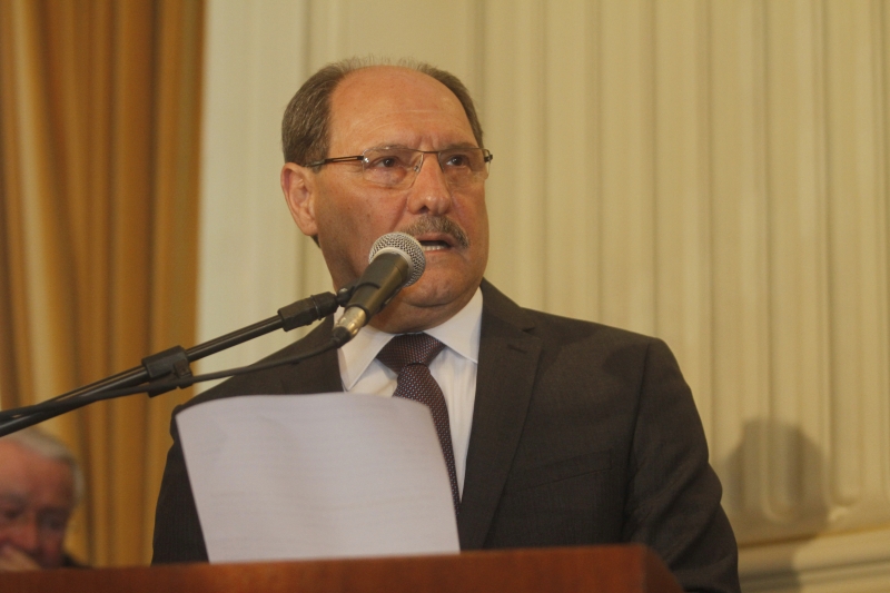 'Resolver a situação do Estado não é obra de um governo só', disse Sartori 