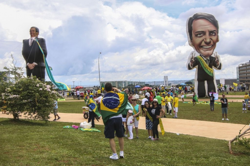 Avaliação de ótimo ou bom de Bolsonaro é mais baixa dos presidentes desde redemocratização