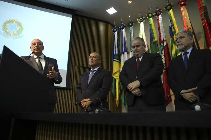 Pires foi alvo de críticas do presidente Jair Bolsonaro (PSL) em sua última live semanal