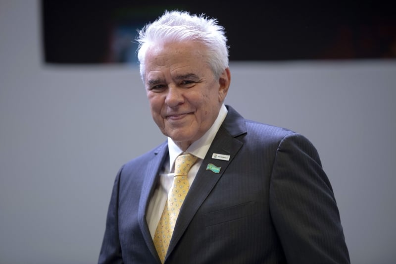 Bolsonaro 'convocou' Castello Branco e os ministros para tratar sobre o preço dos combustíveis