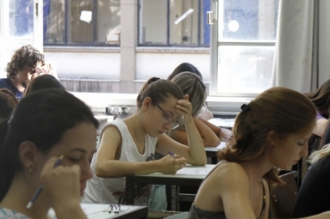 No primeiro dia de provas do vestibular, abstenção foi de 16,19% 