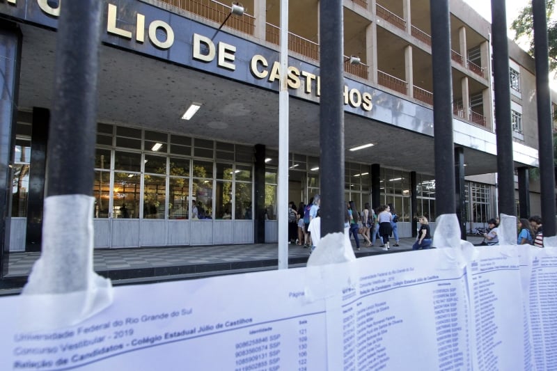 Inscritos buscam uma das 4.017 vagas na universidade federal