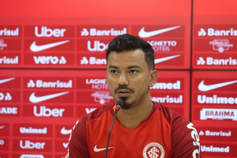Atleta assinou contrato com o clube gaúcho até dezembro de 2020