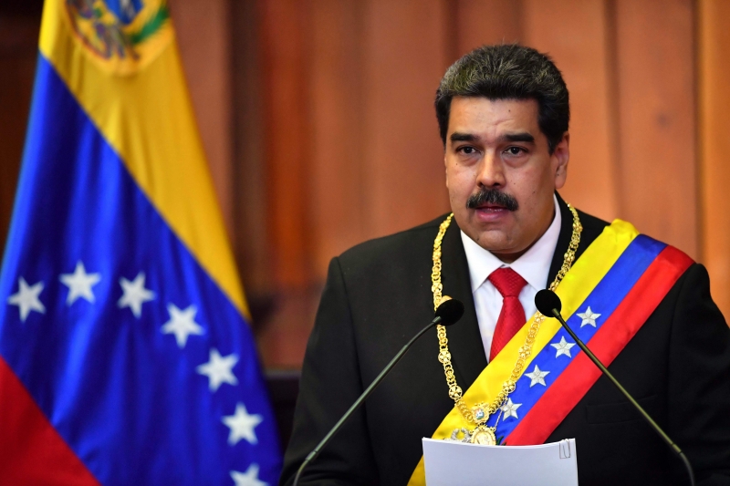 Em entrevista coletiva, concedida no Palácio Miraflores, sede do governo, Maduro disse ser um "democrata" e "homem da palavra"