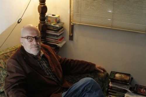 O escritor gaúcho João Gilberto Noll faleceu em março de 2017 no seu apartamento, em Porto Alegre