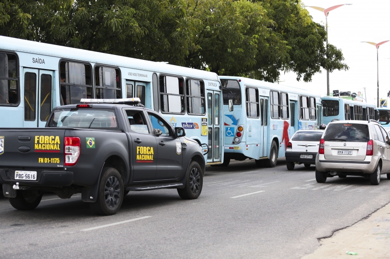 Força Nacional faz escolta de ônibus em Fortaleza e na região metropolitana devido a ataques