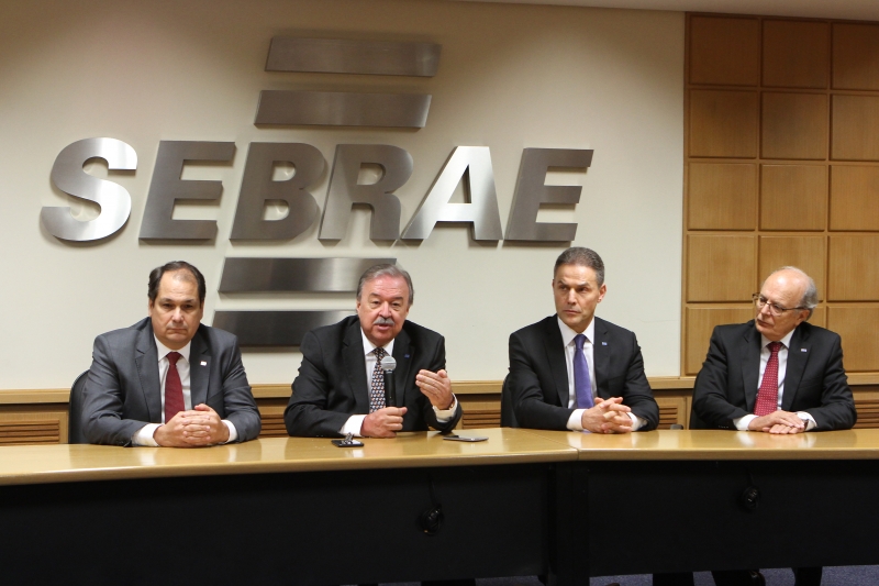 O presidente da Federação e do Centro das Indústrias do Estado do Rio Grande do Sul (Fiergs/Ciergs), Gilberto Porcello Petry, assume oficialmente o Conselho Deliberativo Estadual (CDE) do Sebrae RS
Na foto: segundo esquerda/direita: Gilberto Porcello Petry Foto: MARCO QUINTANA/JC