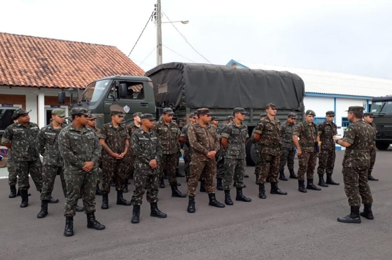 Parte do efetivo catarinense jÃ¡ estÃ¡ em GuaÃ­ba para montar a estrutura que abrigarÃ¡ os militares 