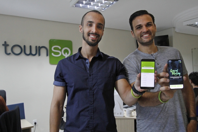 Para atuar nos Estados Unidos, Jo&atilde;o David e Luis Mazoni rebatizaram a SocialCondo para Townsq Foto: LUIZA PRADO/JC