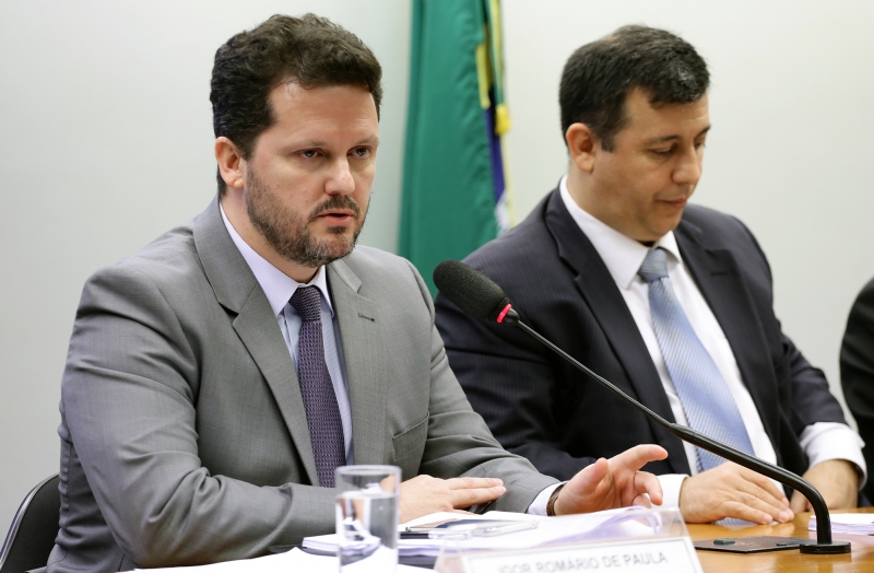 Em Curitiba, delegado coordenou as 57 fases da operação