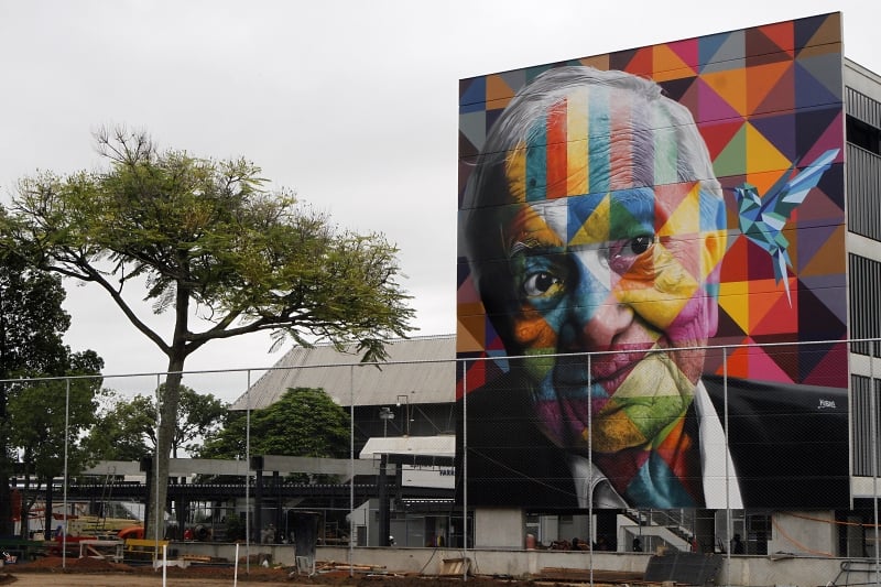Colégio Farroupilha, no bairro Três Figueiras, contratou serviço para ilustrar novo prédio