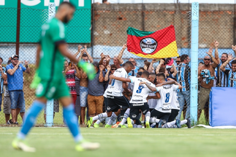 Juninho Capixaba, Marinho, Pepê e Matheus Henrique marcaram os gols