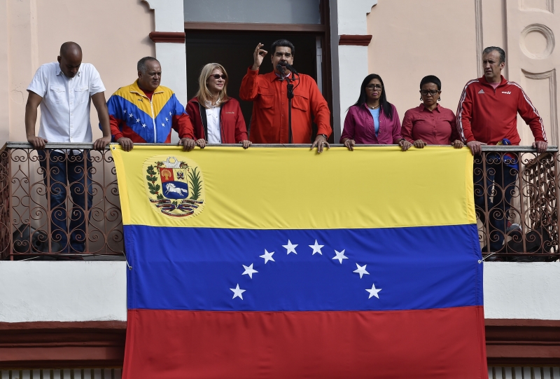 Durante discurso a apoiadores na sede da presidência em Caracas, Maduro determinou a expulsão do país de todos os diplomatas americanos em 72 horas